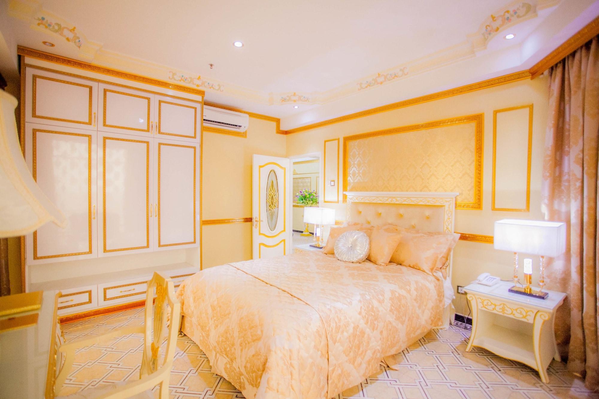 Hotel Lace Boutique