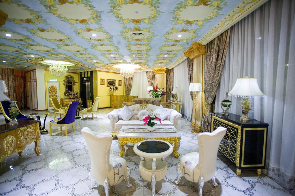 Hotel Lace Boutique