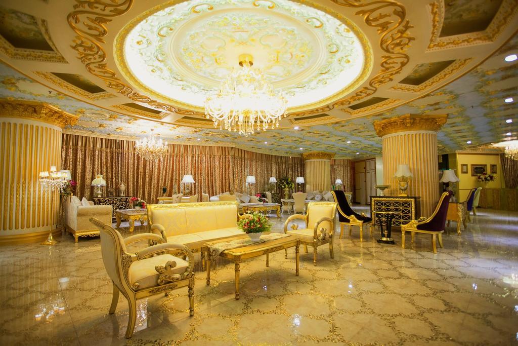 Hotel Lace Boutique