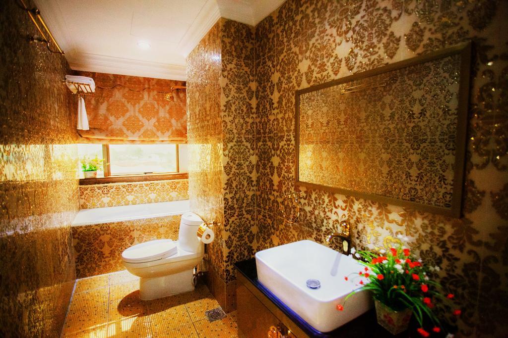 Lace Boutique 3* Johor Bahru